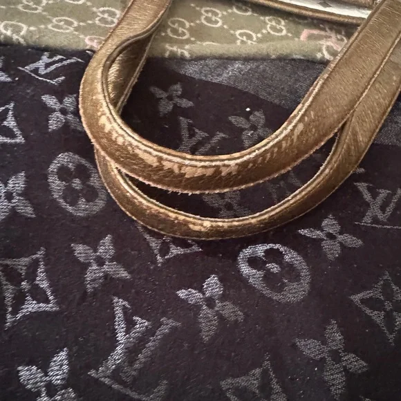 MCM White and Gold Visetos Tote with Brown Trim - Picture 9 of 10